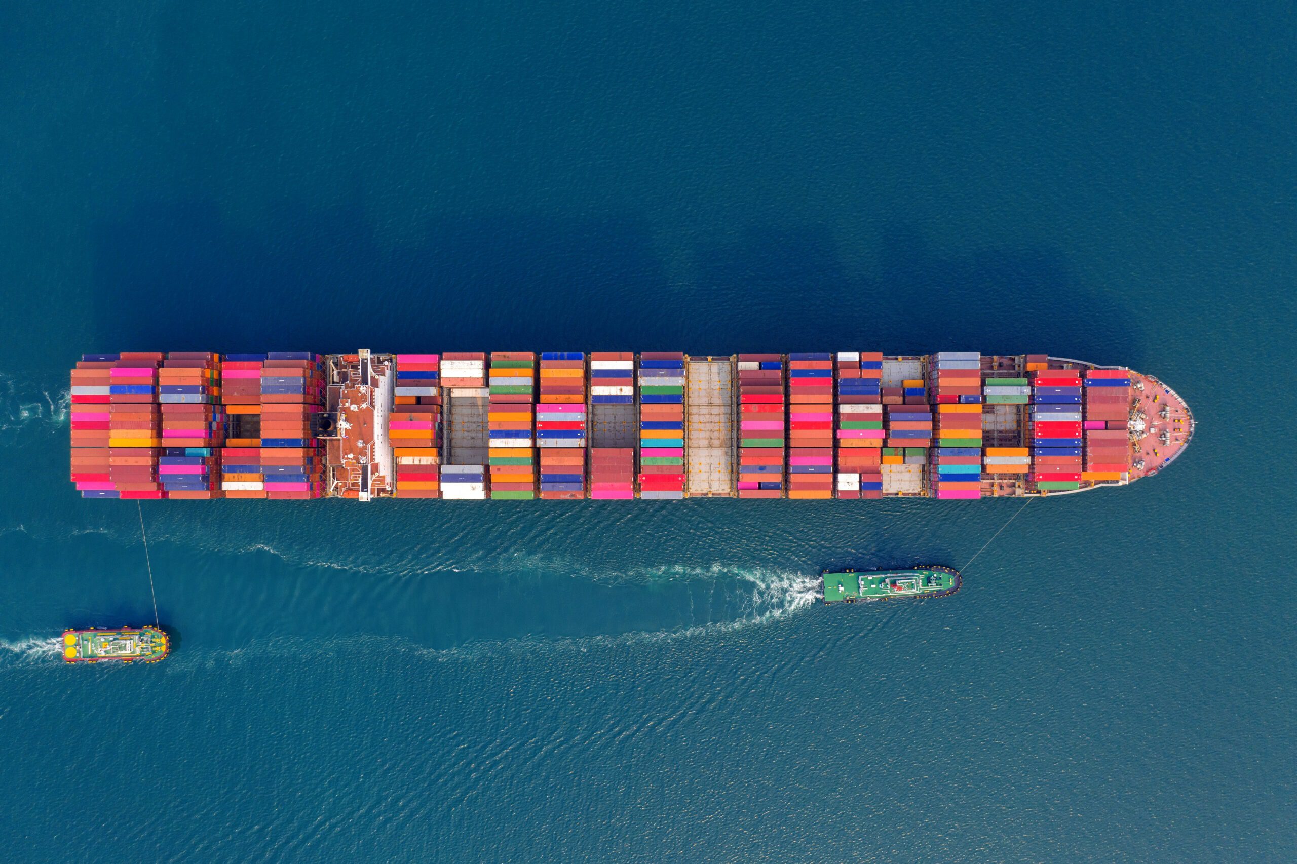 container ship tag boats